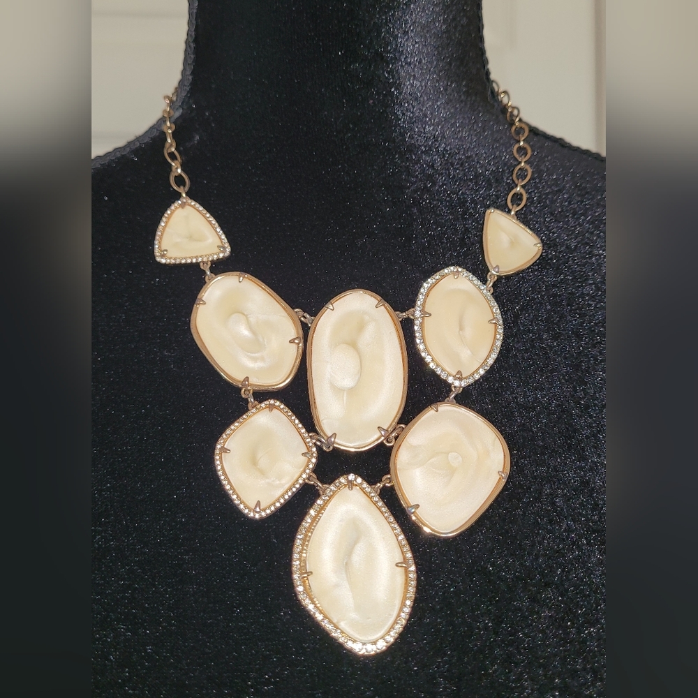 Stella & Dot Fiona Bib Necklace - Picture 1 of 9